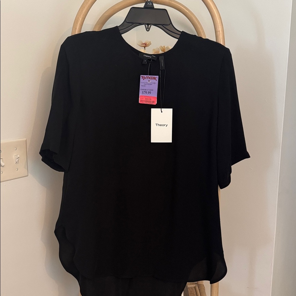 Theory Classic Black Top